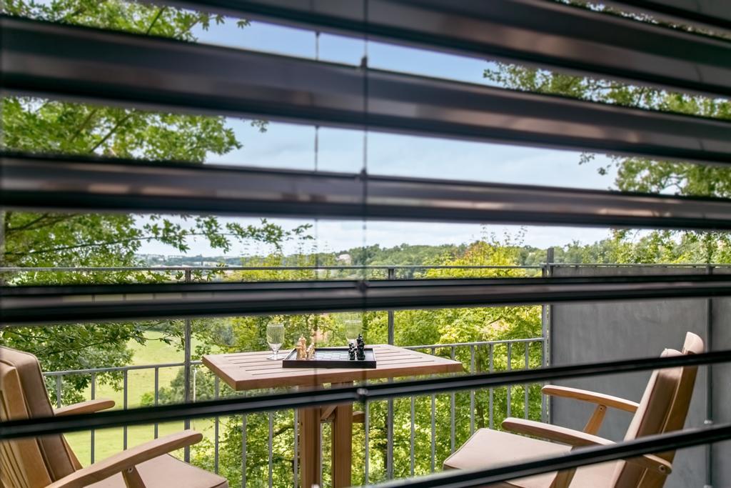 Chambres D'Hotes Domaine De Nazere Avezan Экстерьер фото
